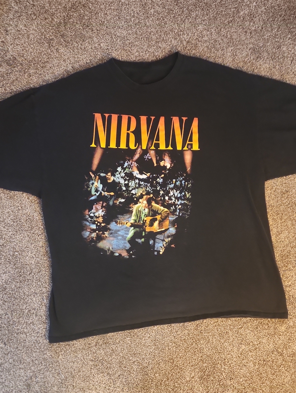Nirvana - Mtv Unplugged - Short Sleeve Tee - Size XL (Pit To Pit 24 Inches)